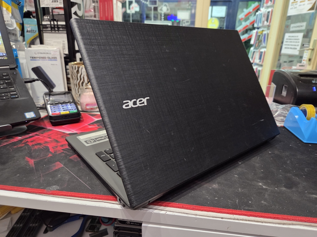 Acer Aspire E5 15.6/i5 5200U 2.7GHz/8GB DDR3l/256GB SSD