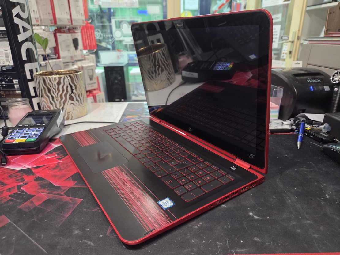 HP 15-bk002ng 15.6/i5 6200U 2.8GHz/8GB DDR4/128GB SSD