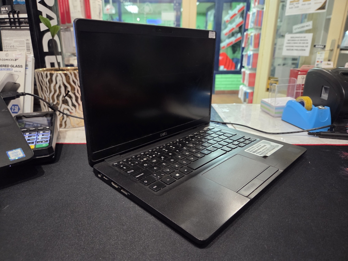 Dell Latitude 7390 13.3/i7 8665U 4.8GHz/8GB DDR4/128GB SSD