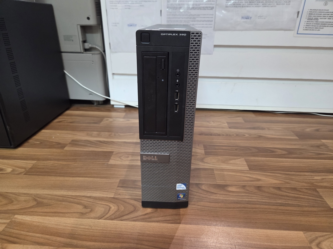 Dell Optiplex 390 350w/intel Pentium G640 2.8GHz/8GB DDR3/SSD + HDD