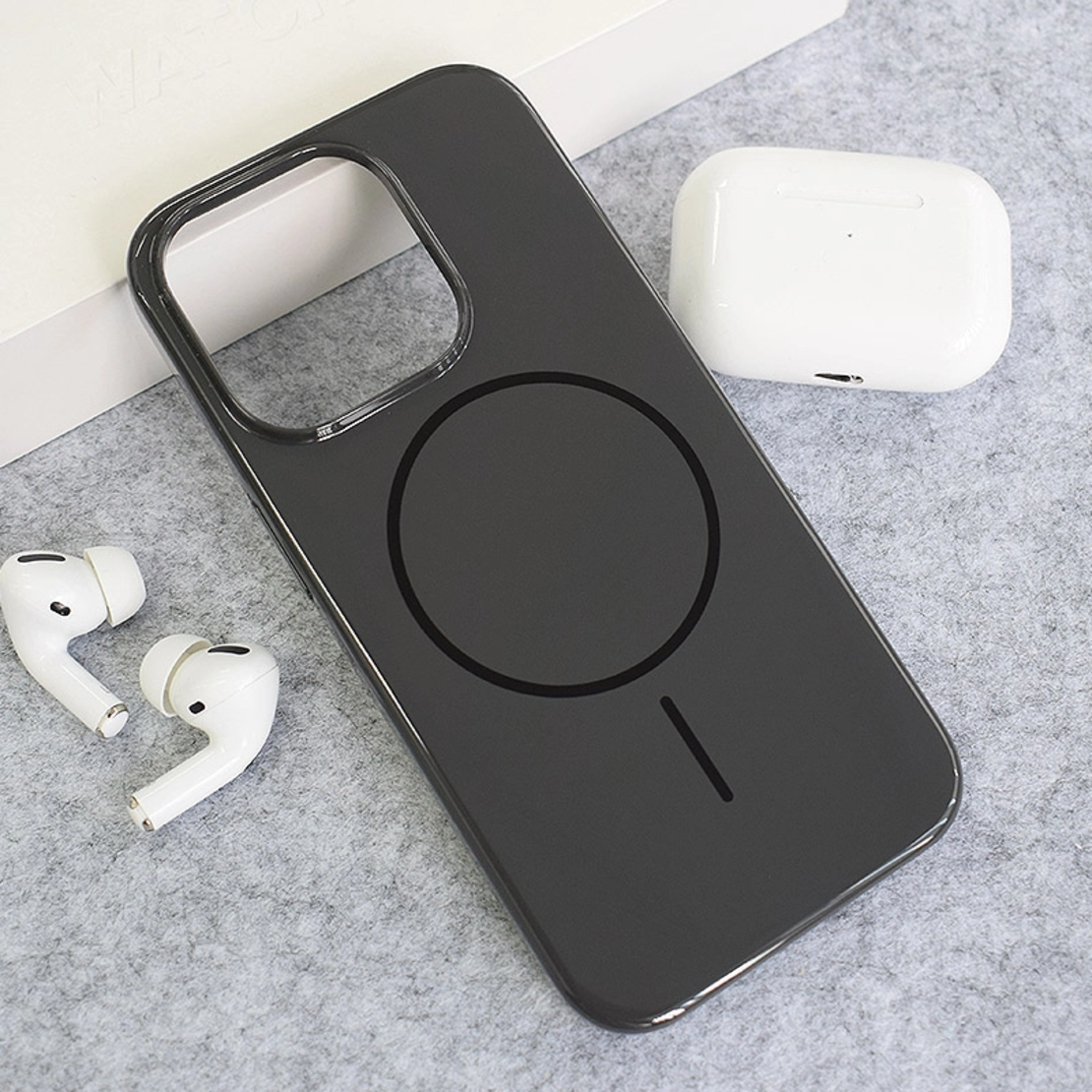 Maska Mag Case Nanobeats za iPhone 15 Pro crna
