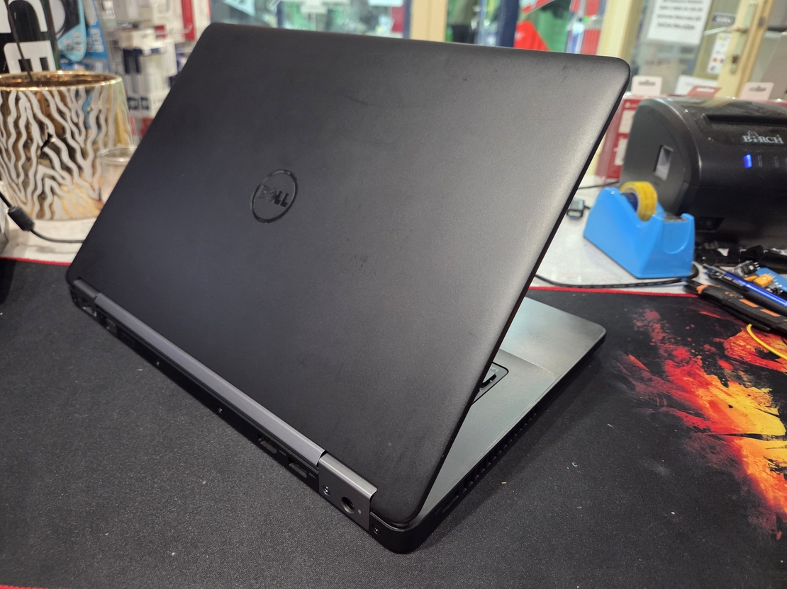 Dell Latitude E5470 14/i7 6820HQ 3.6GHz/8GB DDR4/256GB M.2