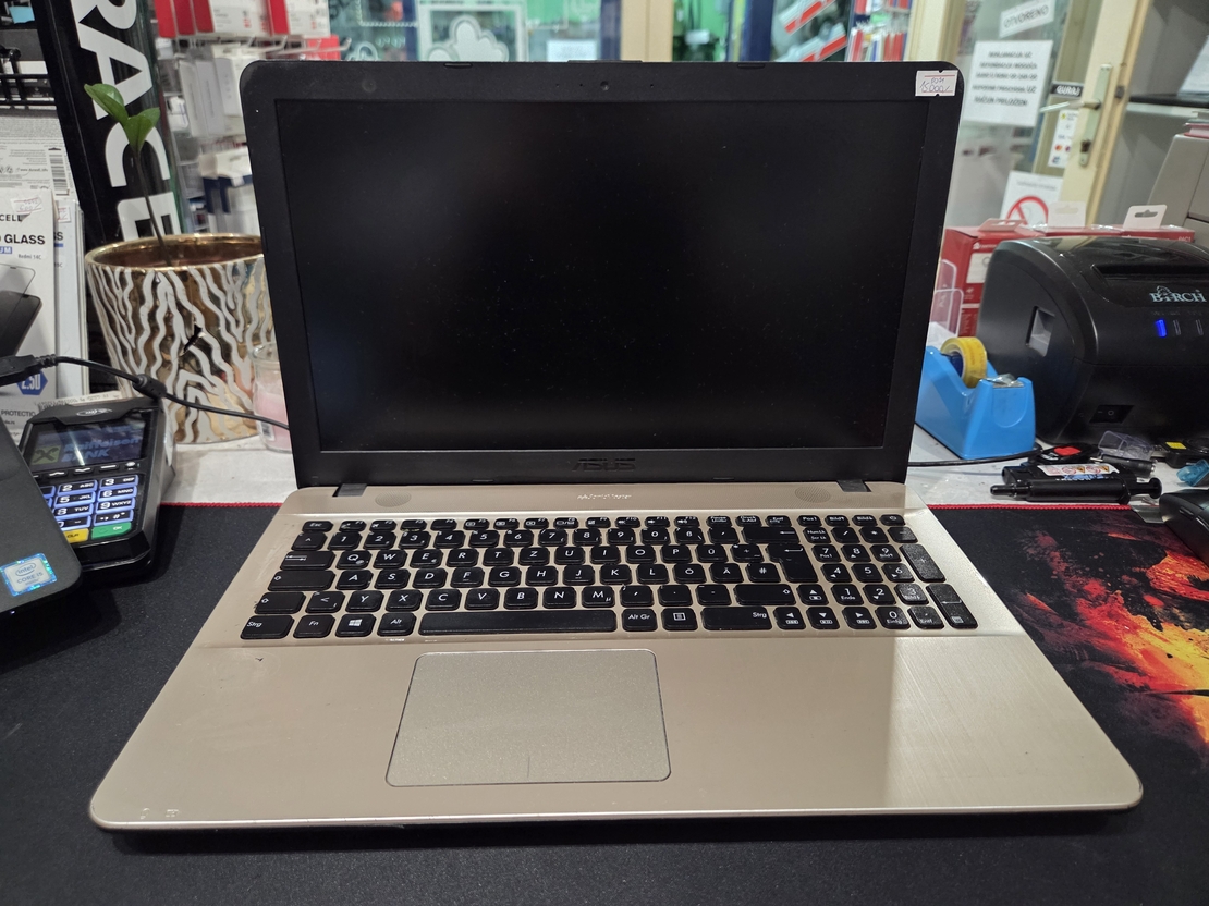 Asus X540S 15.6/Celeron N3050 1.6GHz/4GB DDR3/120GB SSD