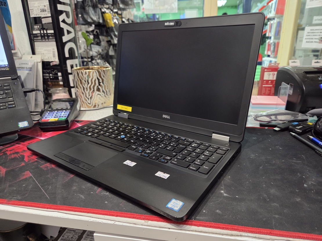 Dell Latitude E5570 15.6/i5 6300U 3.0GHz/8GB DDR4/256GB SSD
