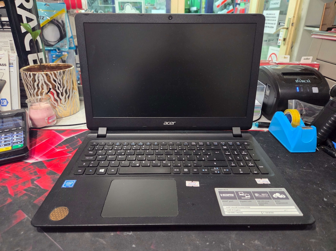 Acer Aspire ES1-533 15.6/Celeron N3350 2.3GHz/4GB DDR3l/120GB SSD