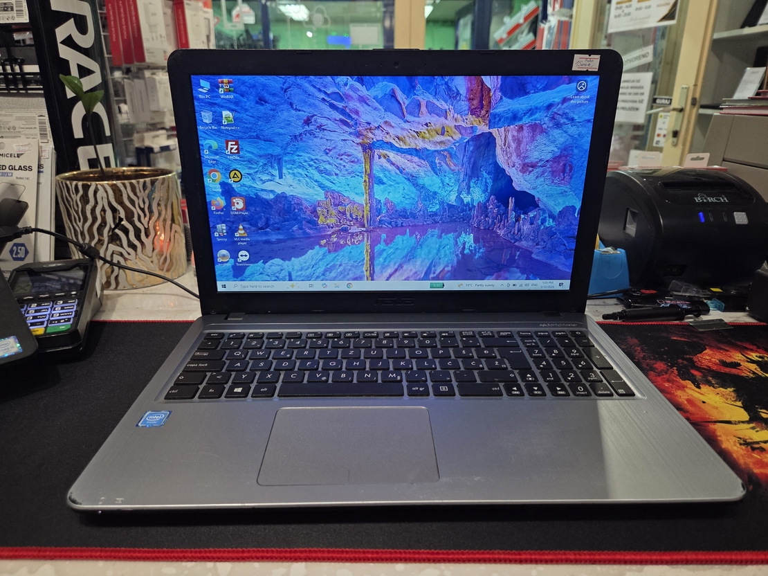 Asus X540S 15.6/Celeron N3050 1.6GHz/4GB DDR3/120GB SSD