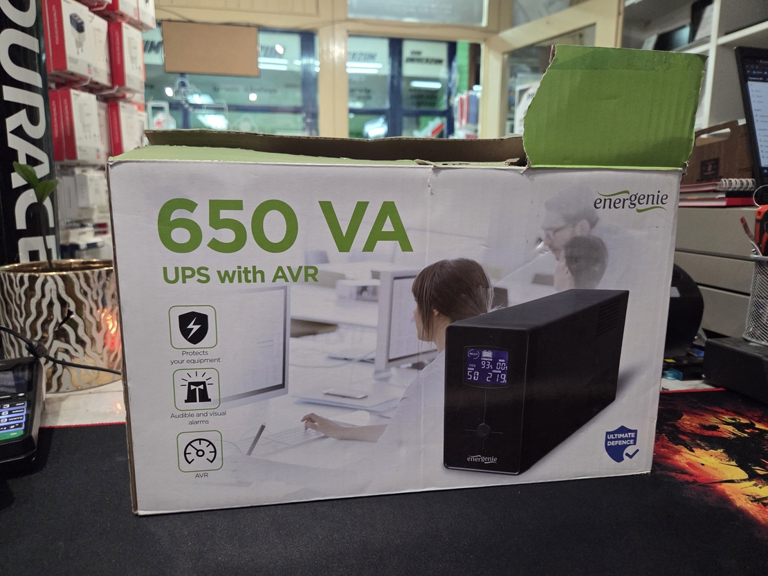 UPS with LCD display, 650 VA, black Otvorena Kutija