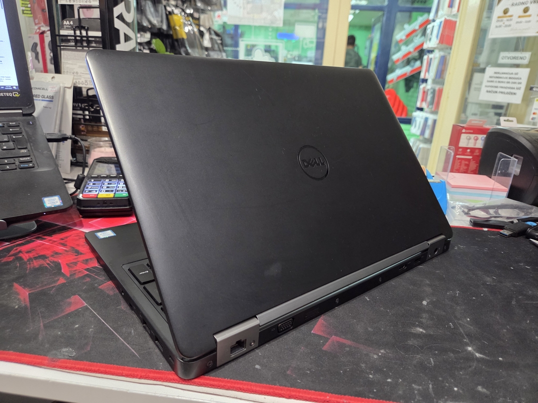 Dell Latitude E5570 15.6/i5 6300U 3.0GHz/8GB DDR4/256GB SSD