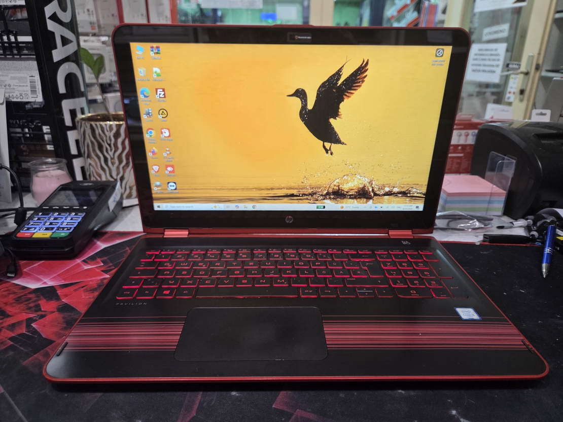 HP 15-bk002ng 15.6/i5 6200U 2.8GHz/8GB DDR4/128GB SSD