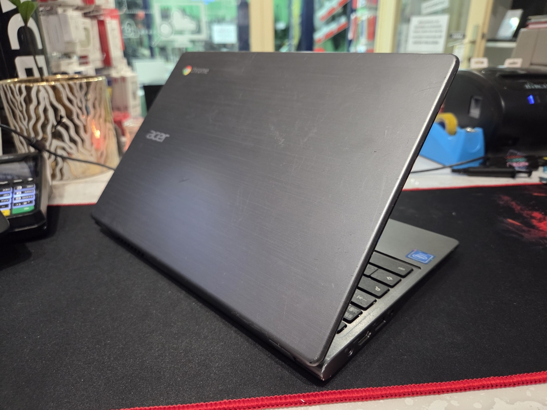 Acer Chromebook C740 11.6/Celeron 3215U 1.7/4GB Ram/16GB SSD