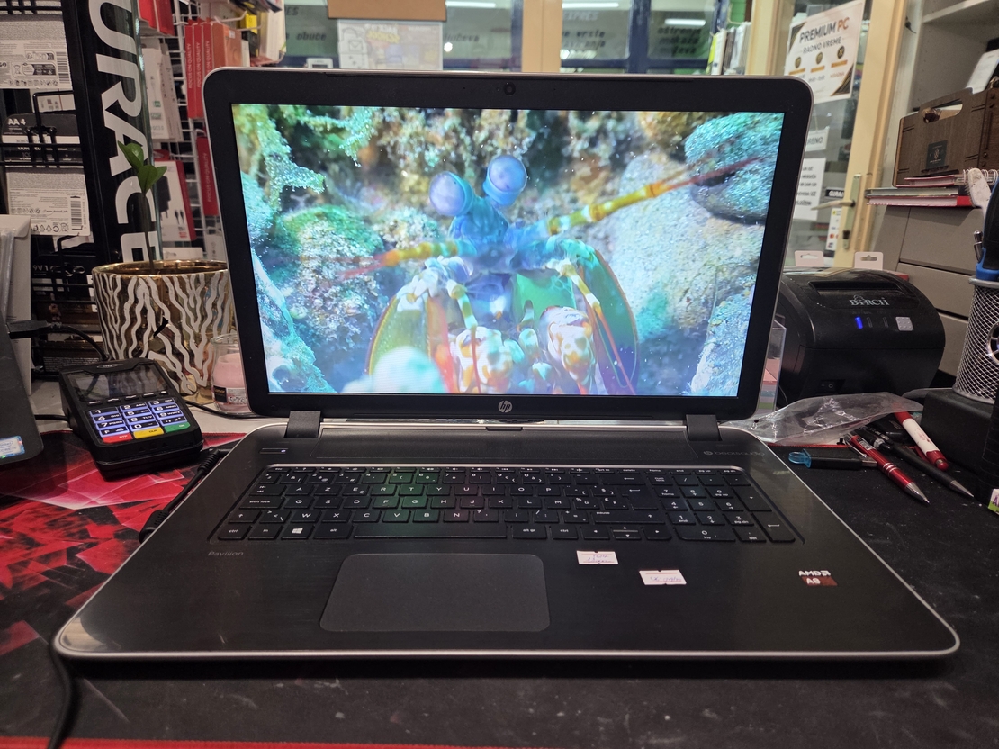 HP Pavilion G7 17.3/AMD A8 6410 2.4GHz/16GB DDR3l/120GB SSD