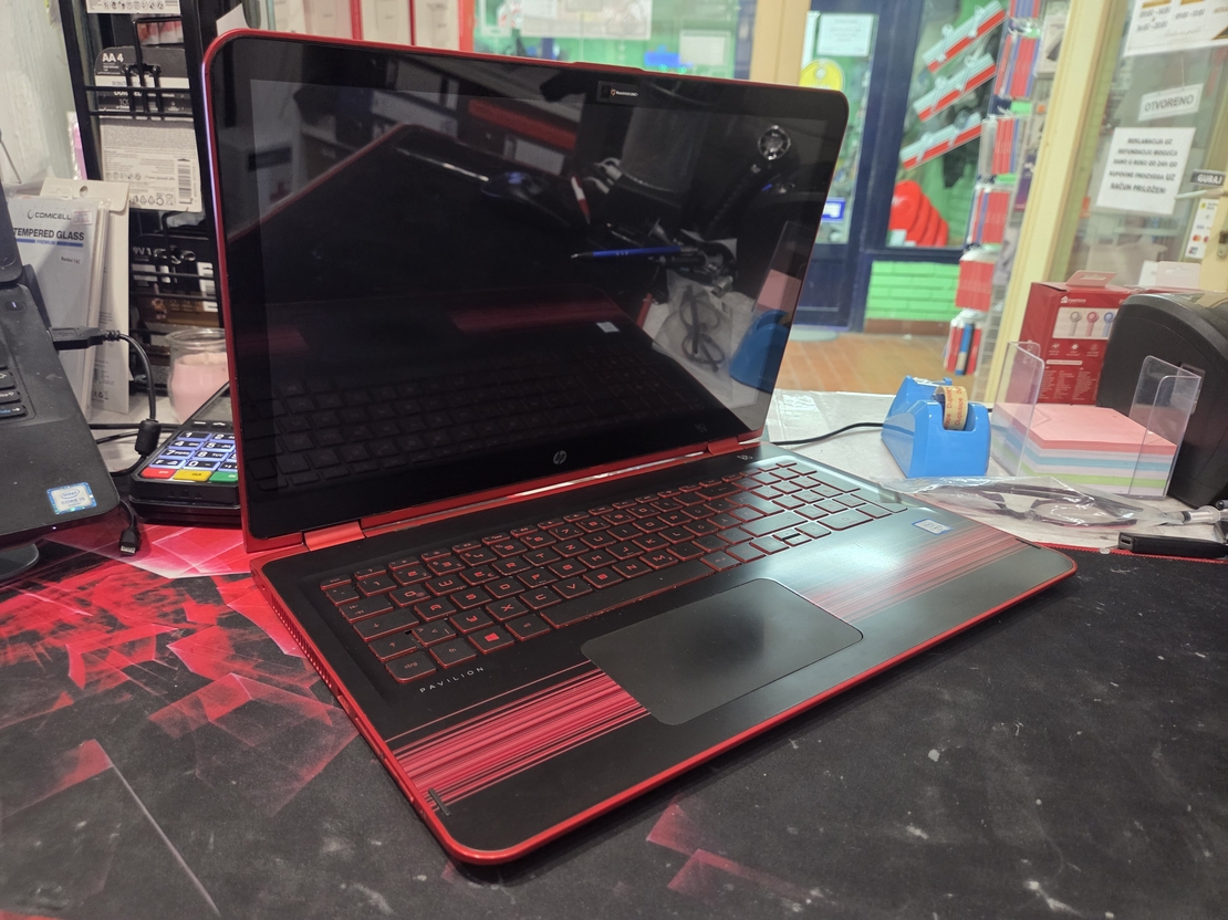 HP 15-bk002ng 15.6/i5 6200U 2.8GHz/8GB DDR4/128GB SSD