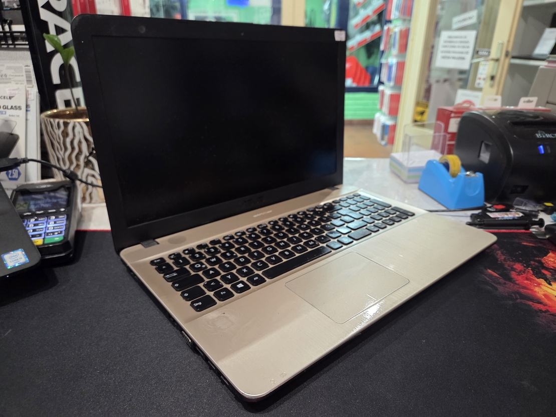 Asus X540S 15.6/Celeron N3050 1.6GHz/4GB DDR3/120GB SSD