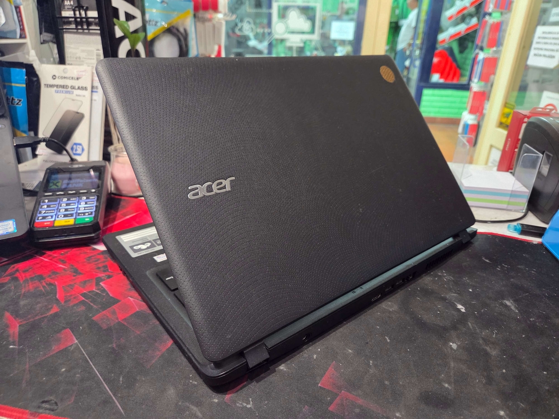 Acer Aspire ES1-533 15.6/Celeron N3350 2.3GHz/4GB DDR3l/120GB SSD