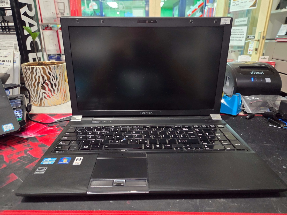 Toshiba Tecra R580 15.6/i3 2330M 2.2GHz/8GB DDR3/128GB SSD