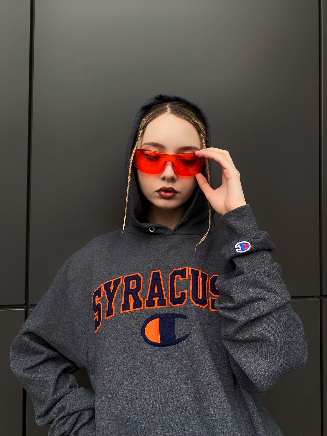 Champion logo hoodie 2025