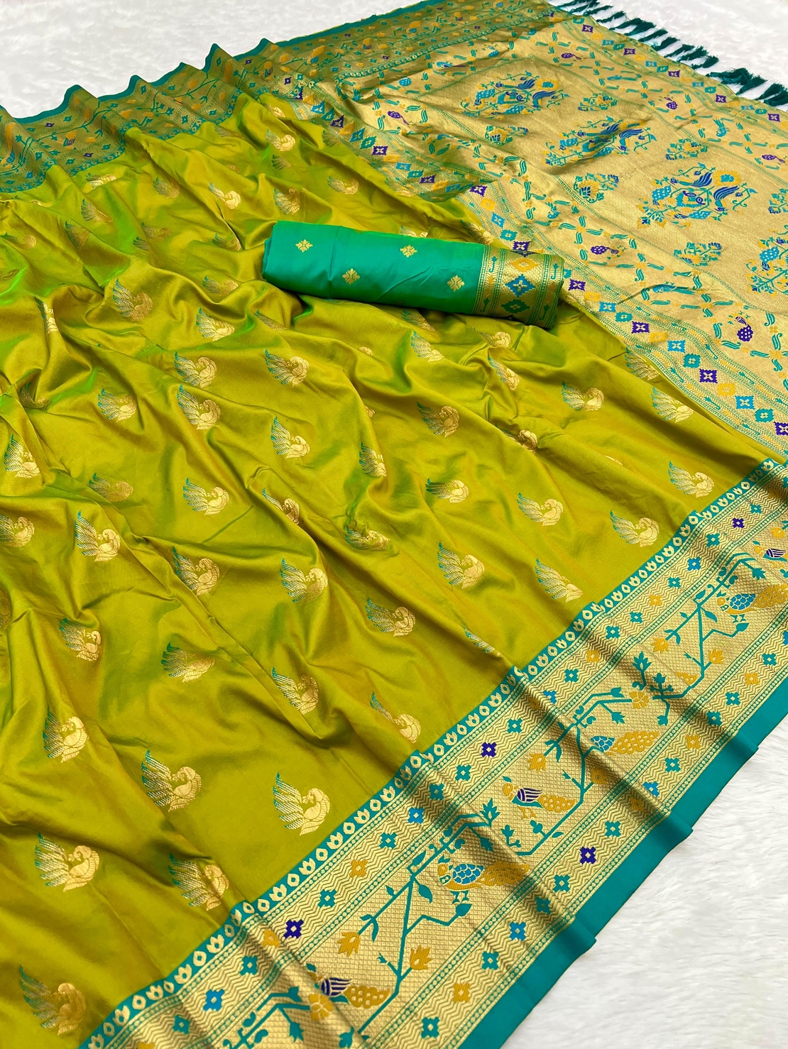 SAREE