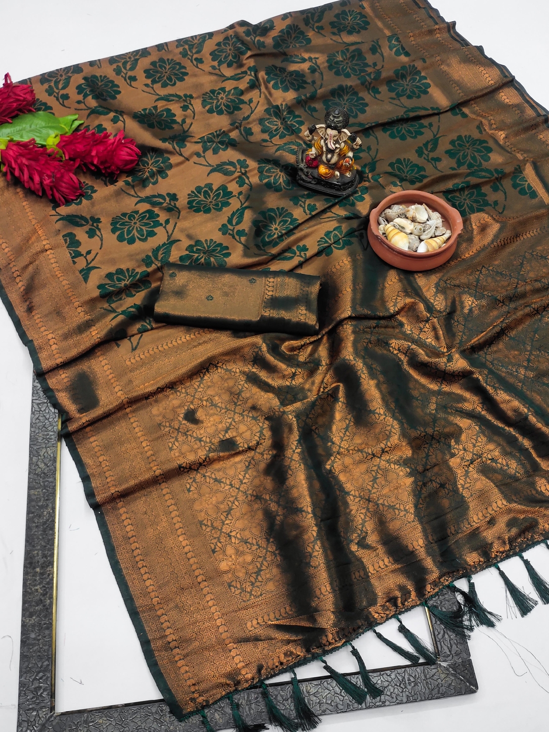 SAREE