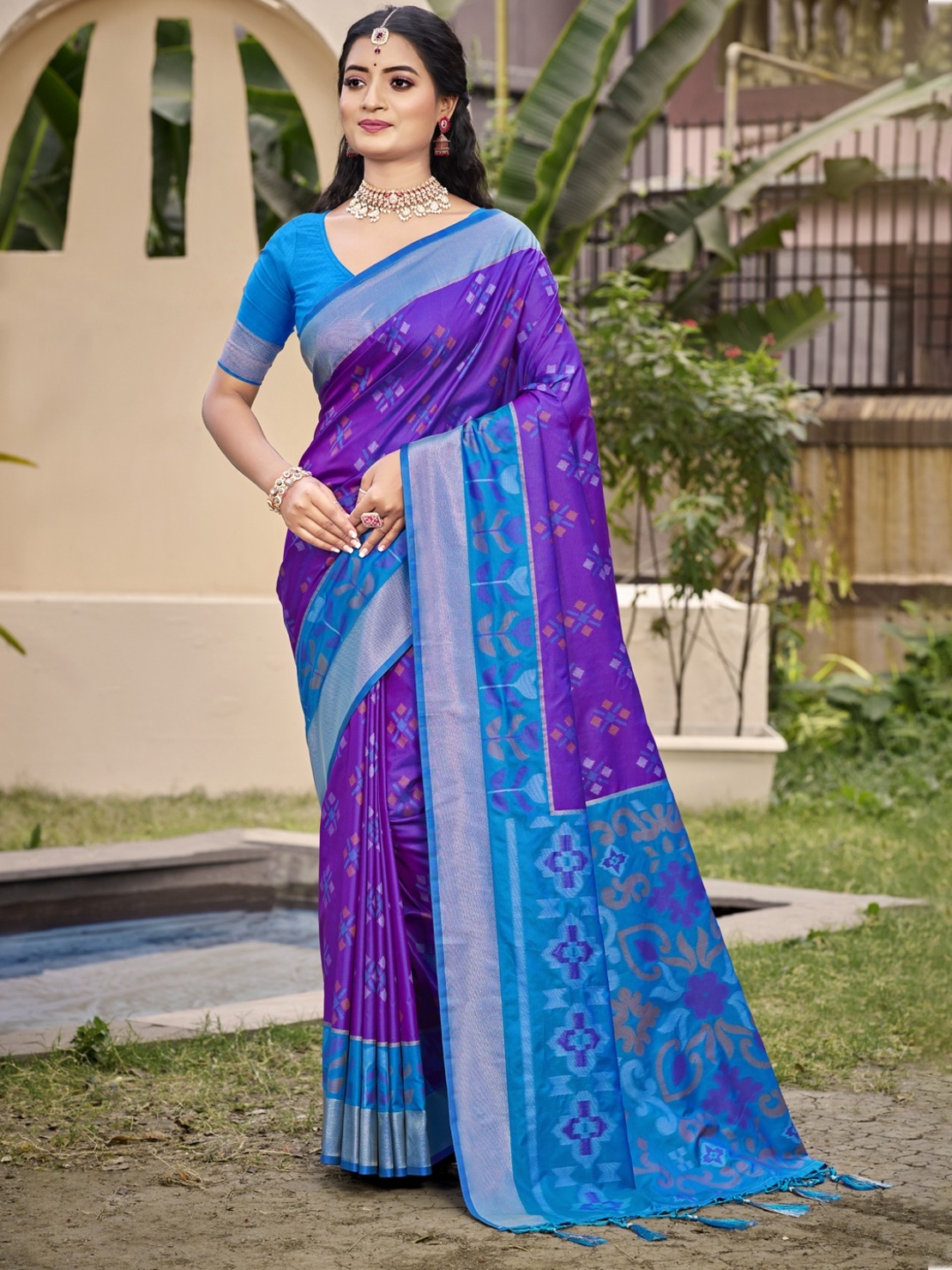 SAREE