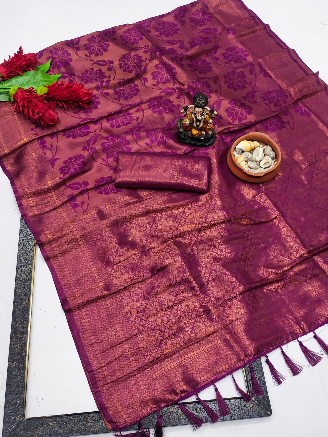 SAREE