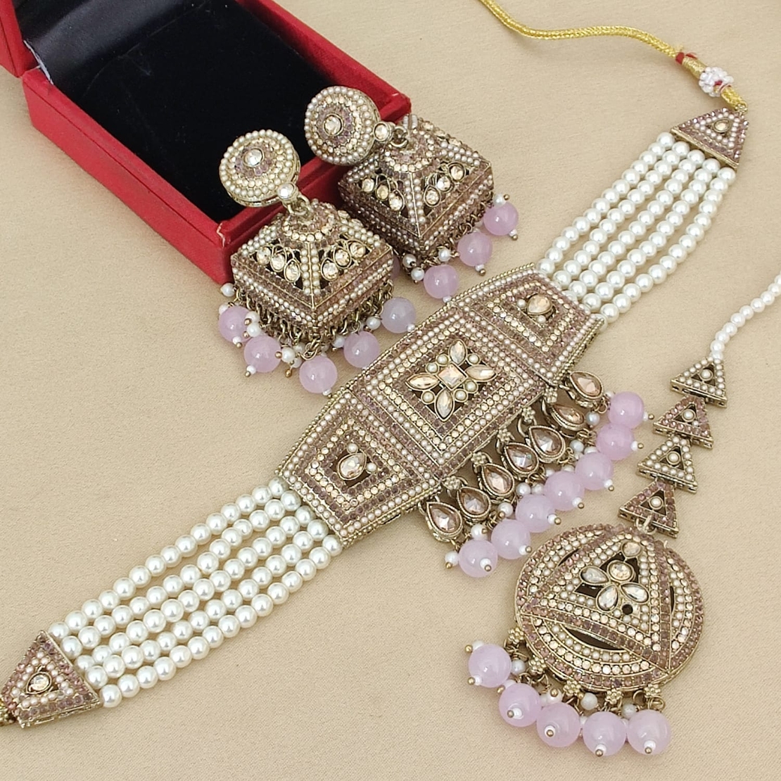 CHOKER NECKLACE