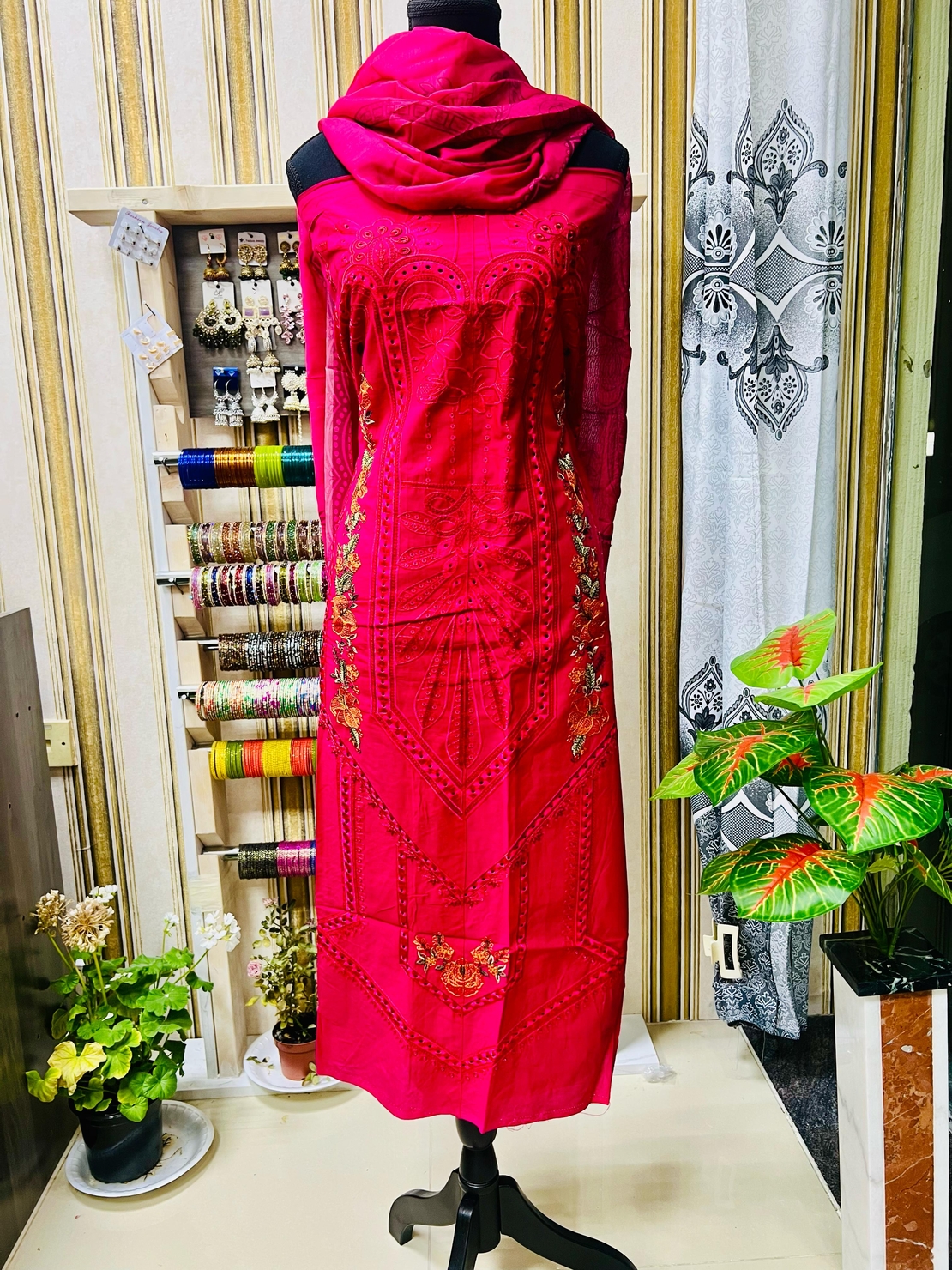 3 PCS unstitched SUITS