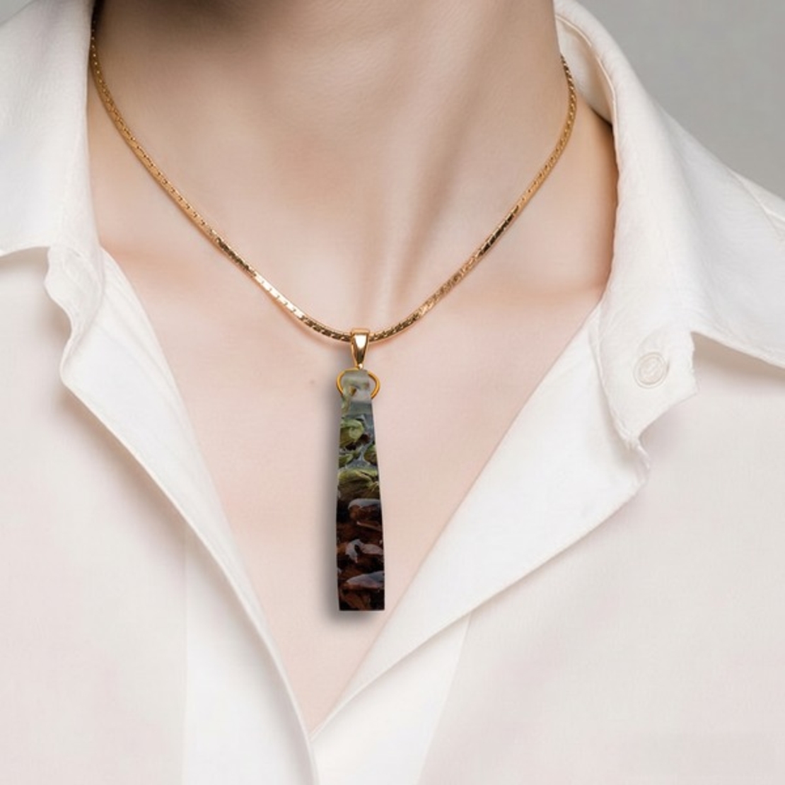 Watad Simple Sandalwood & Spice Necklace