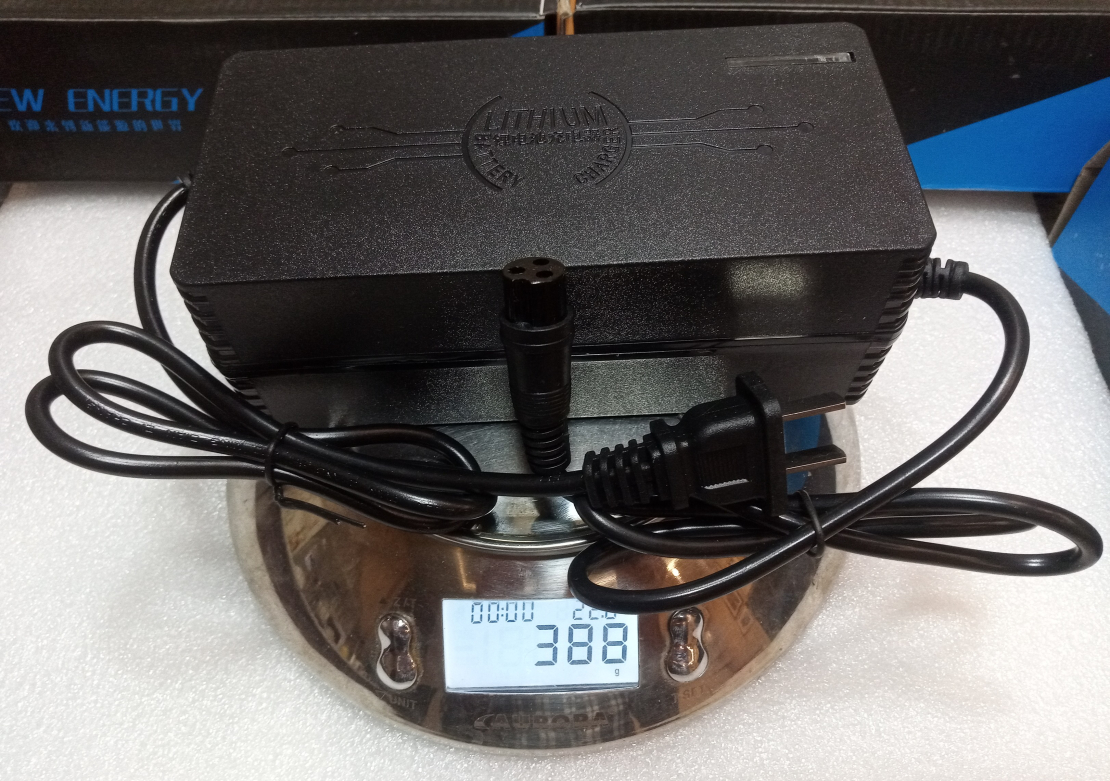 Автоматическое зарядное устройство 36v 3a(42.0v) 10s Li-ion, Li-pol, литиевых аккумуляторов для электросамокатов, электровелосипедов