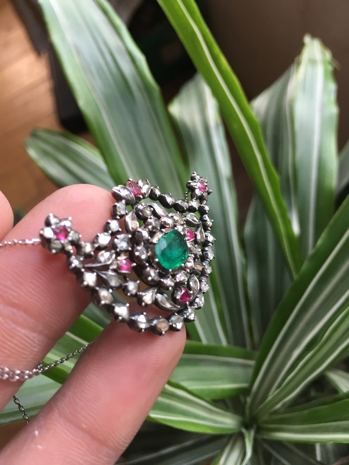 Expensive shop antique jewelry