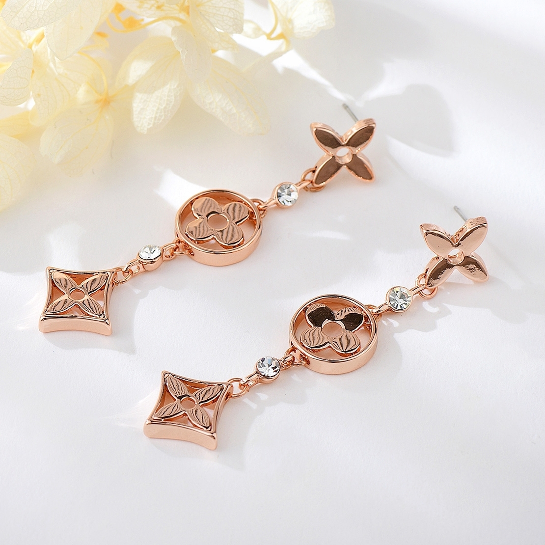 Обеци розово позлатяване флорални гравирани | Колекция Rose Gold