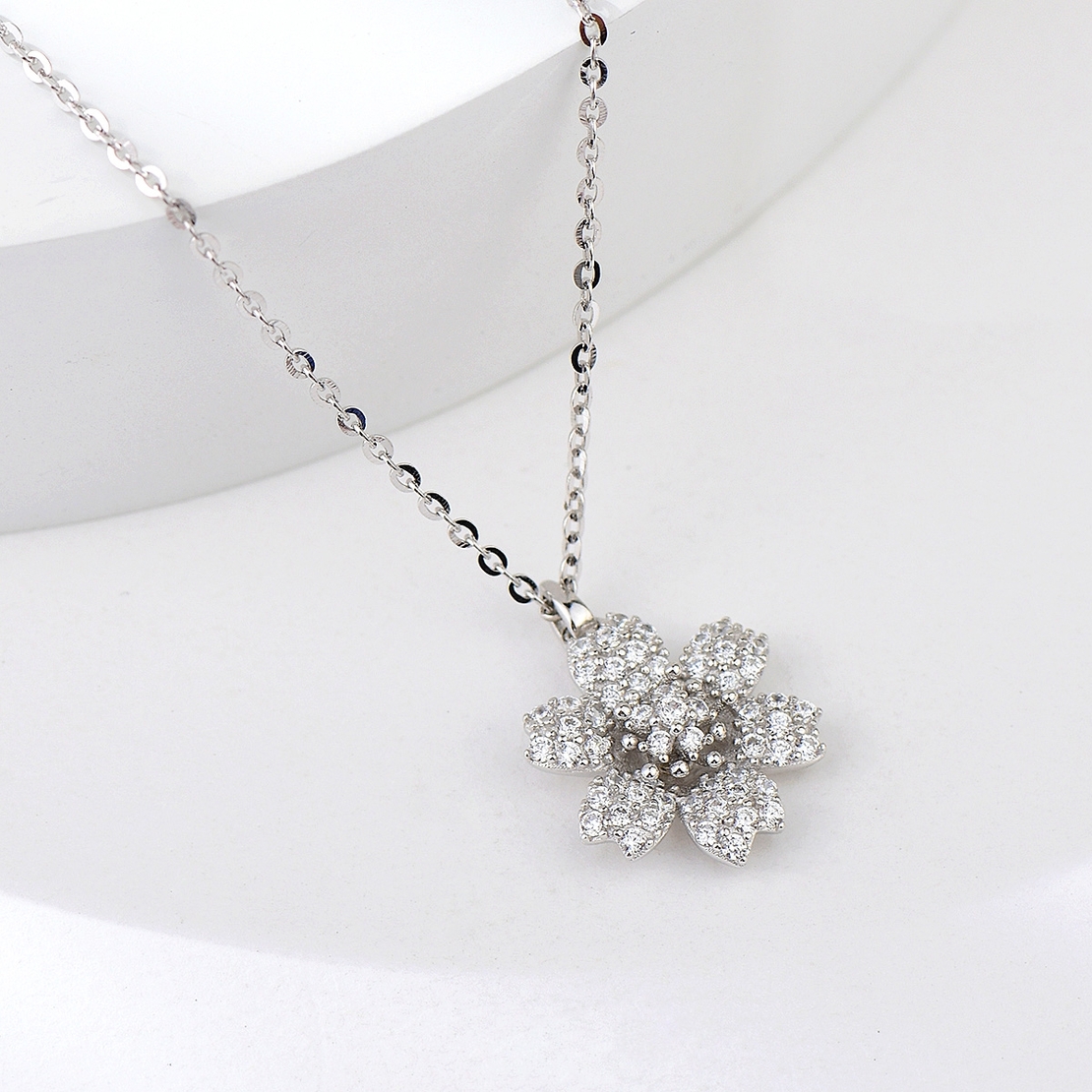 Сребърно колие Цвете Деликатни Кристали | колекция Delicate Silver