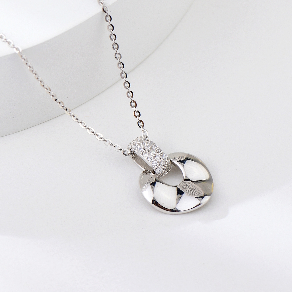 Сребърно колие Орнаменти със седеф | колекция Delicate Silver