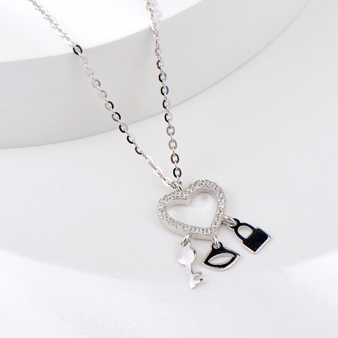 Сребърно колие Сърце с Висулки | колекция Delicate Silver