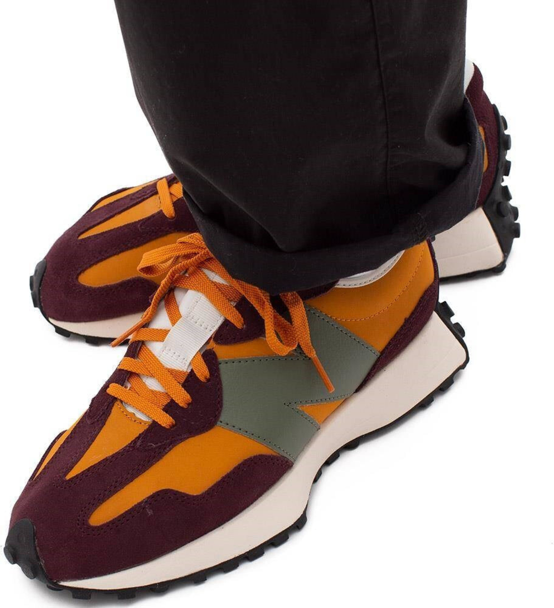 New Balance 327