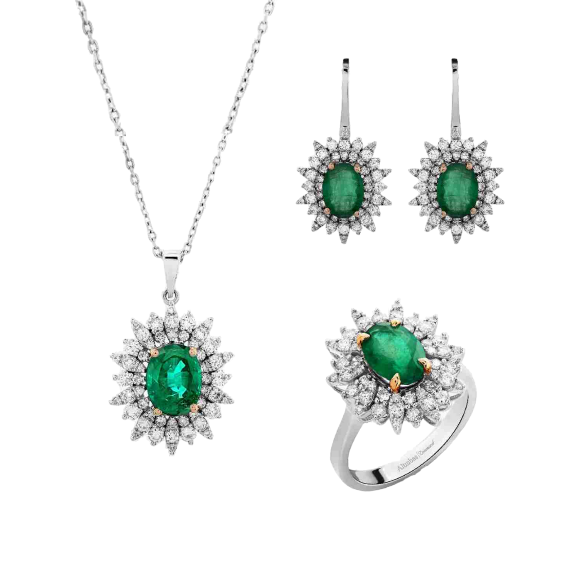 5.00 ct Set with diamonds and emeralds