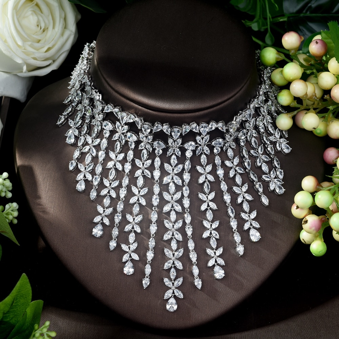 SPRING NECKLACE WHITE GOLD PLATING