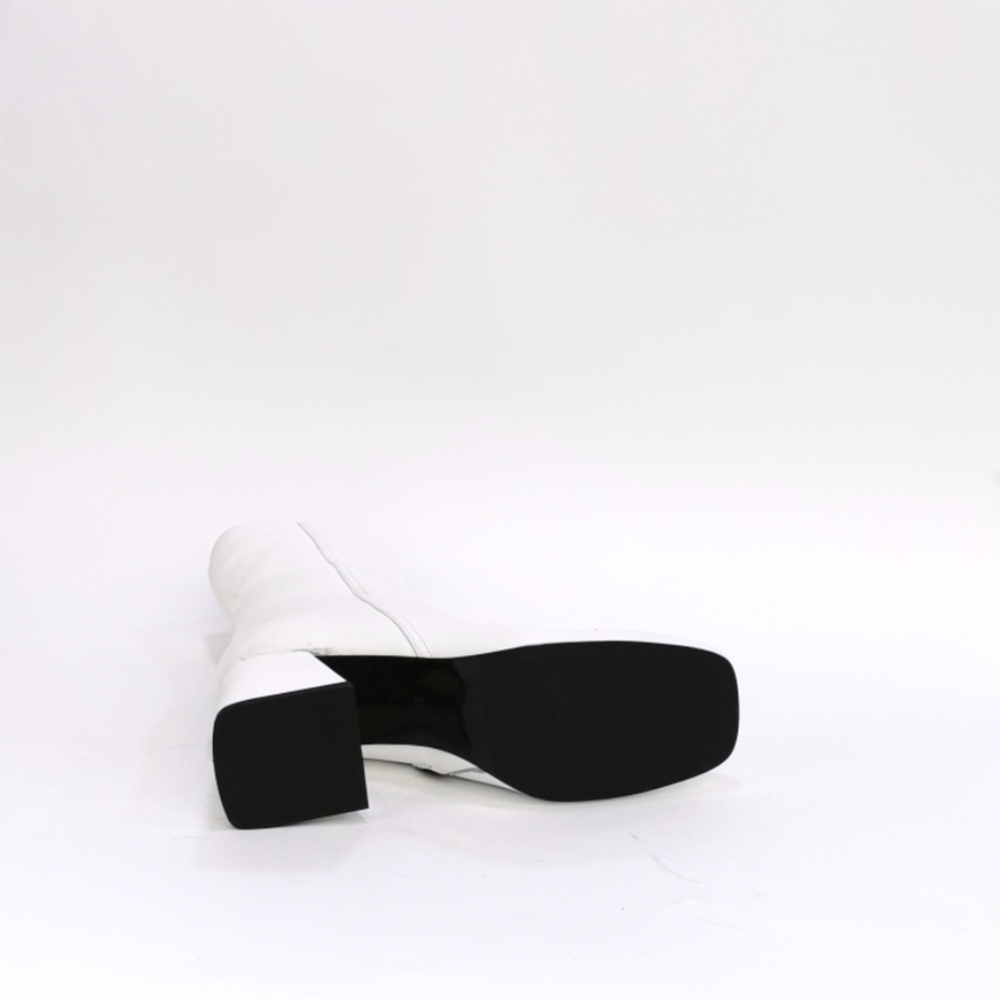 Женские элегантные ботинки из натуральной кожи белого цвета/72083