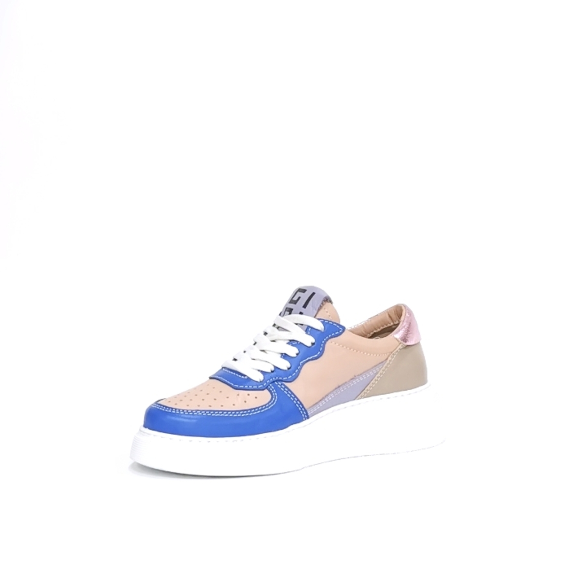 Women's sneaker made of natural leather in the color blue + powder with anatomical insole/73326