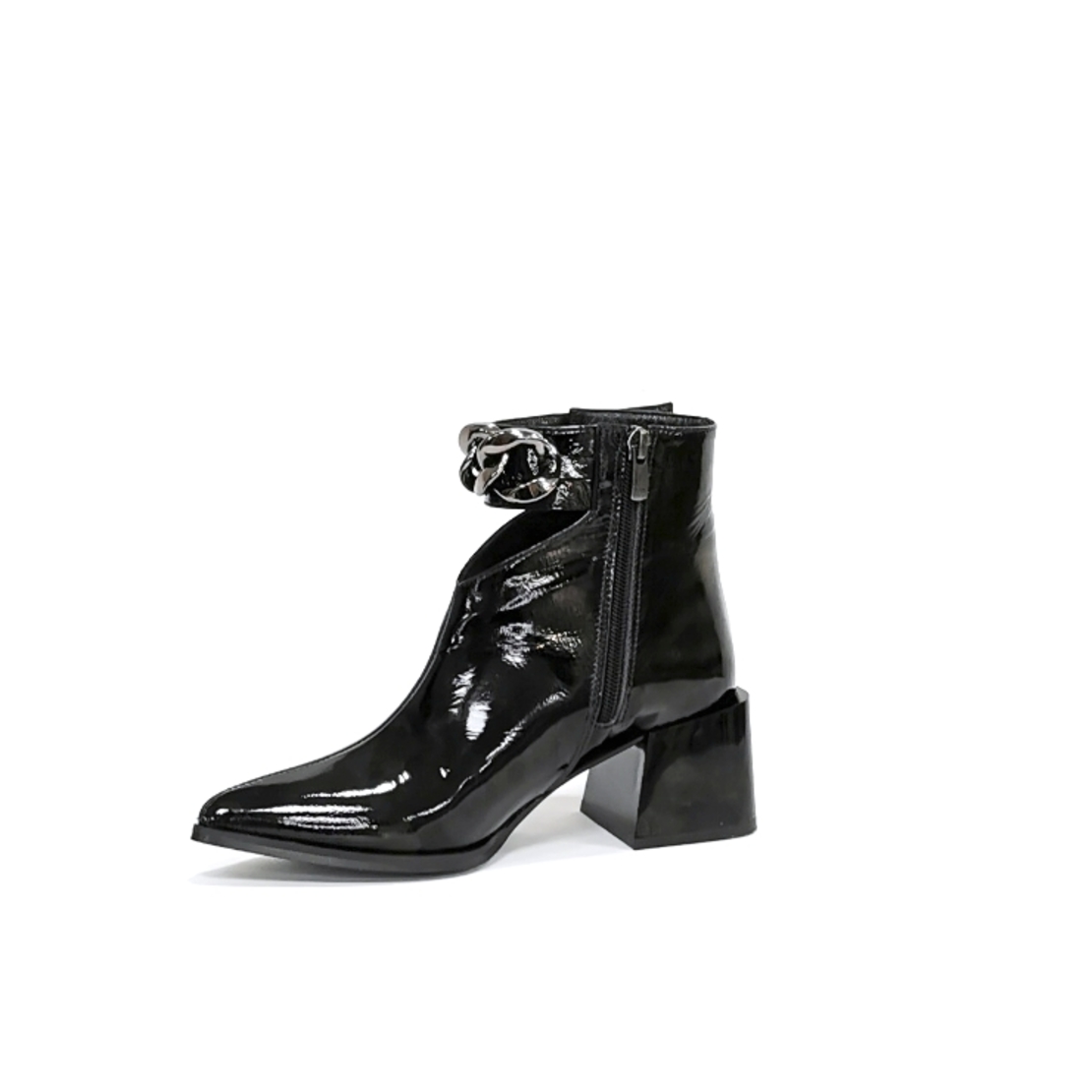 Women's elegant boots made of natural leather / varnish / in black color/72762