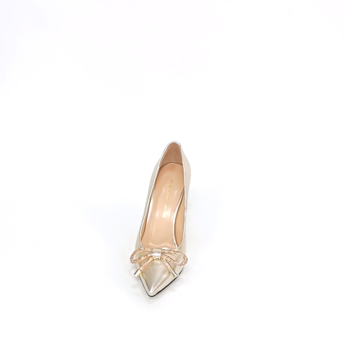 Women's elegant shoes made of natural leather in gold /73346