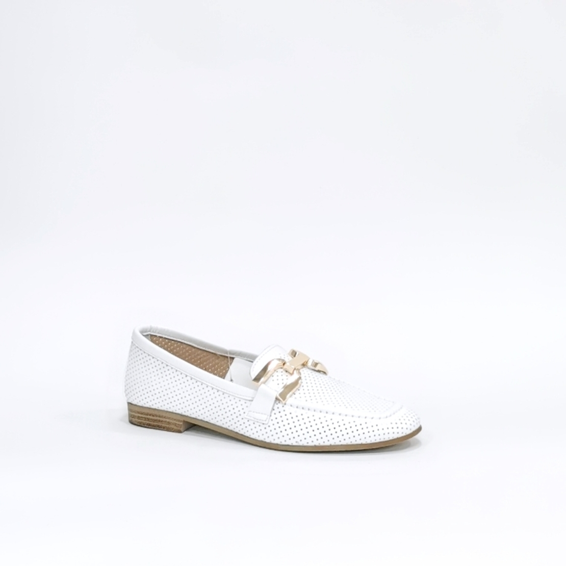 Women's moccasins / loafers / made of natural leather in white color/7163