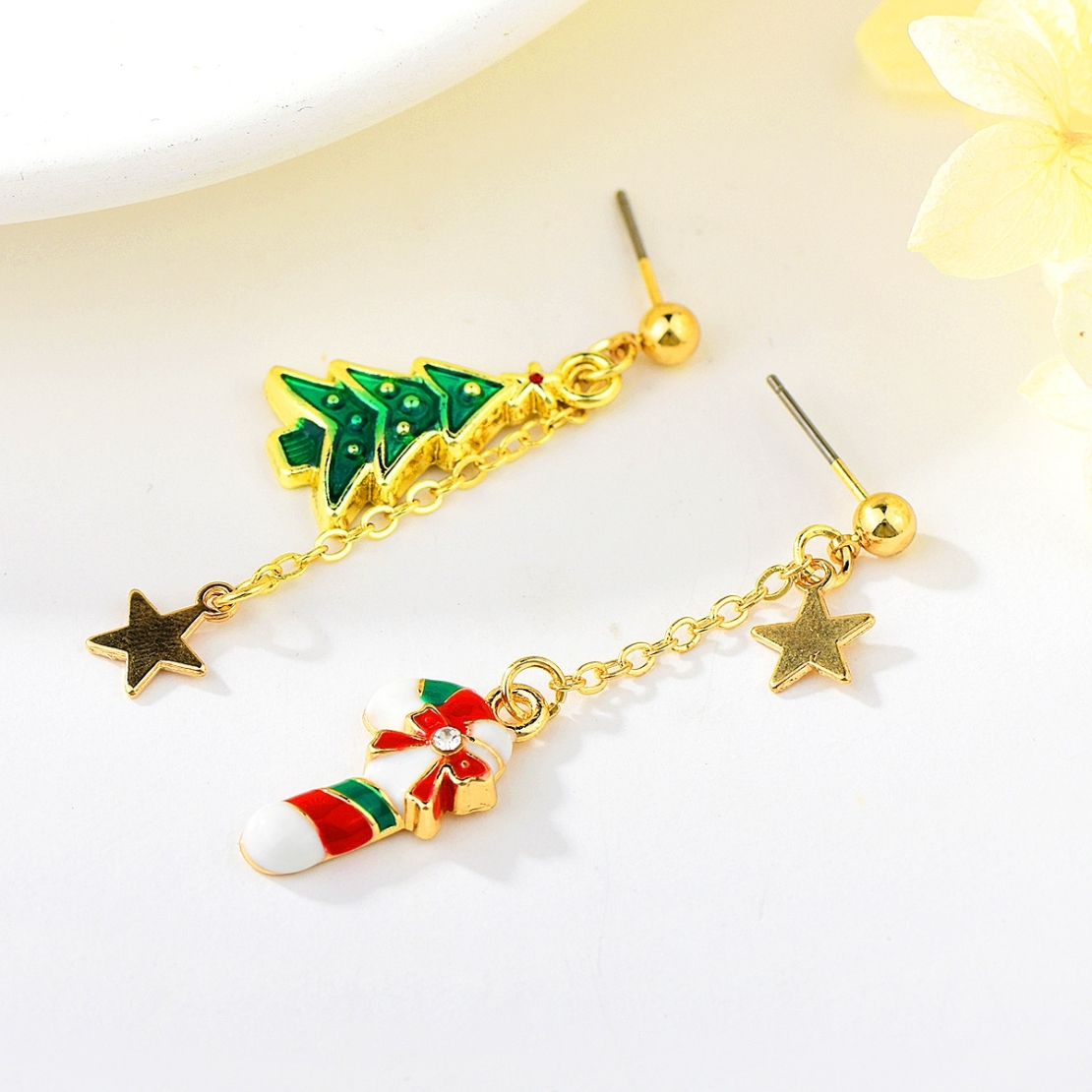 LONG CHRISTMAS EARRINGS YELLOW GOLD PLATED  