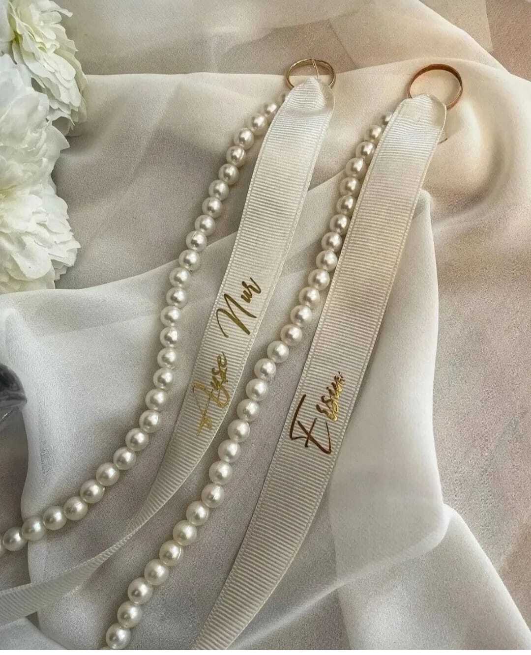 Перлена лента за годежни пръстени