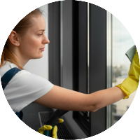 Почистване на витрини